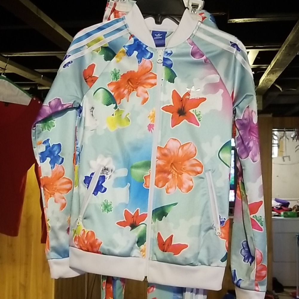 Adidas Jogging Suit
